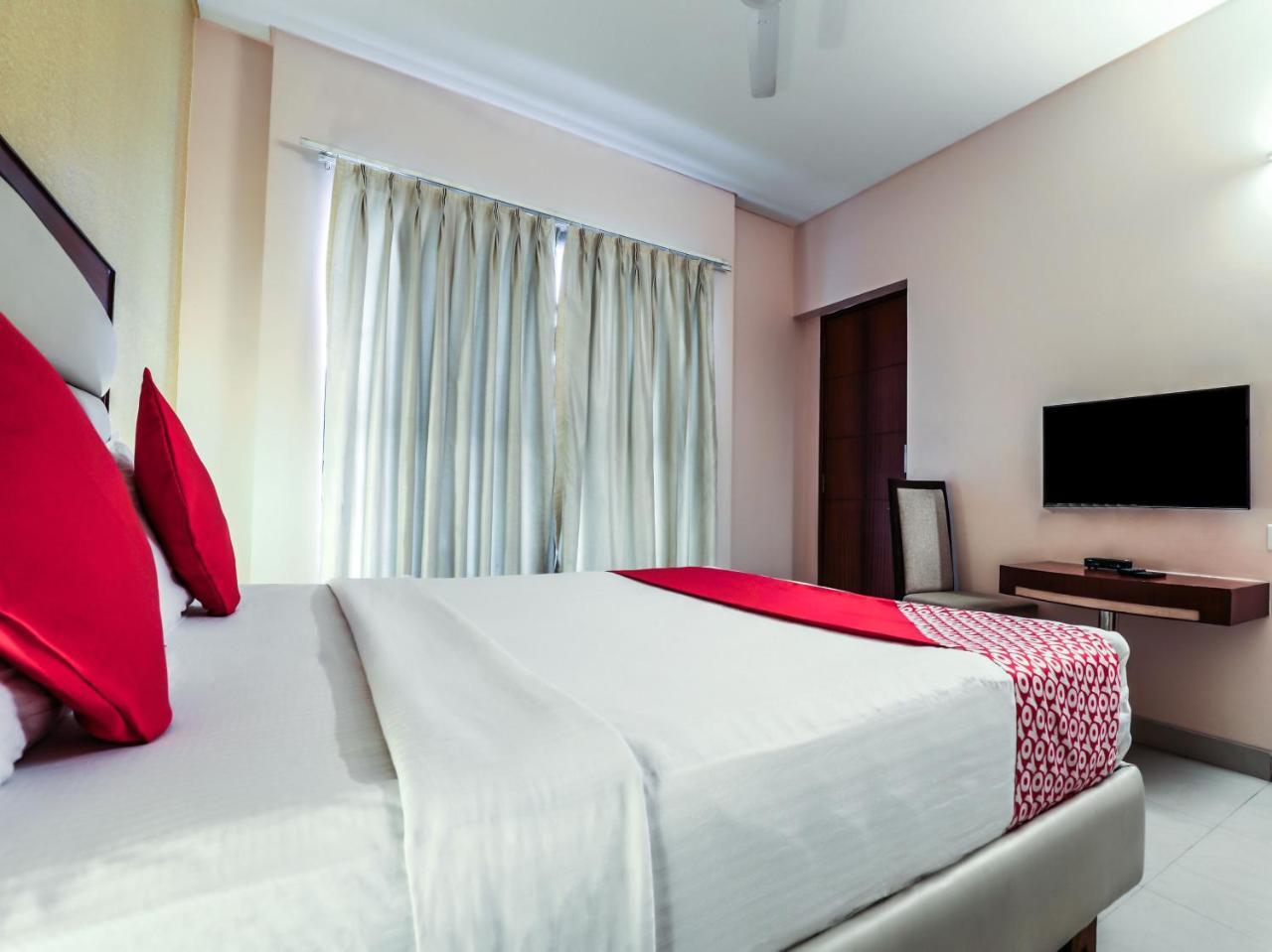 Capital O 1251 Hotel Suprabha Warangal Extérieur photo