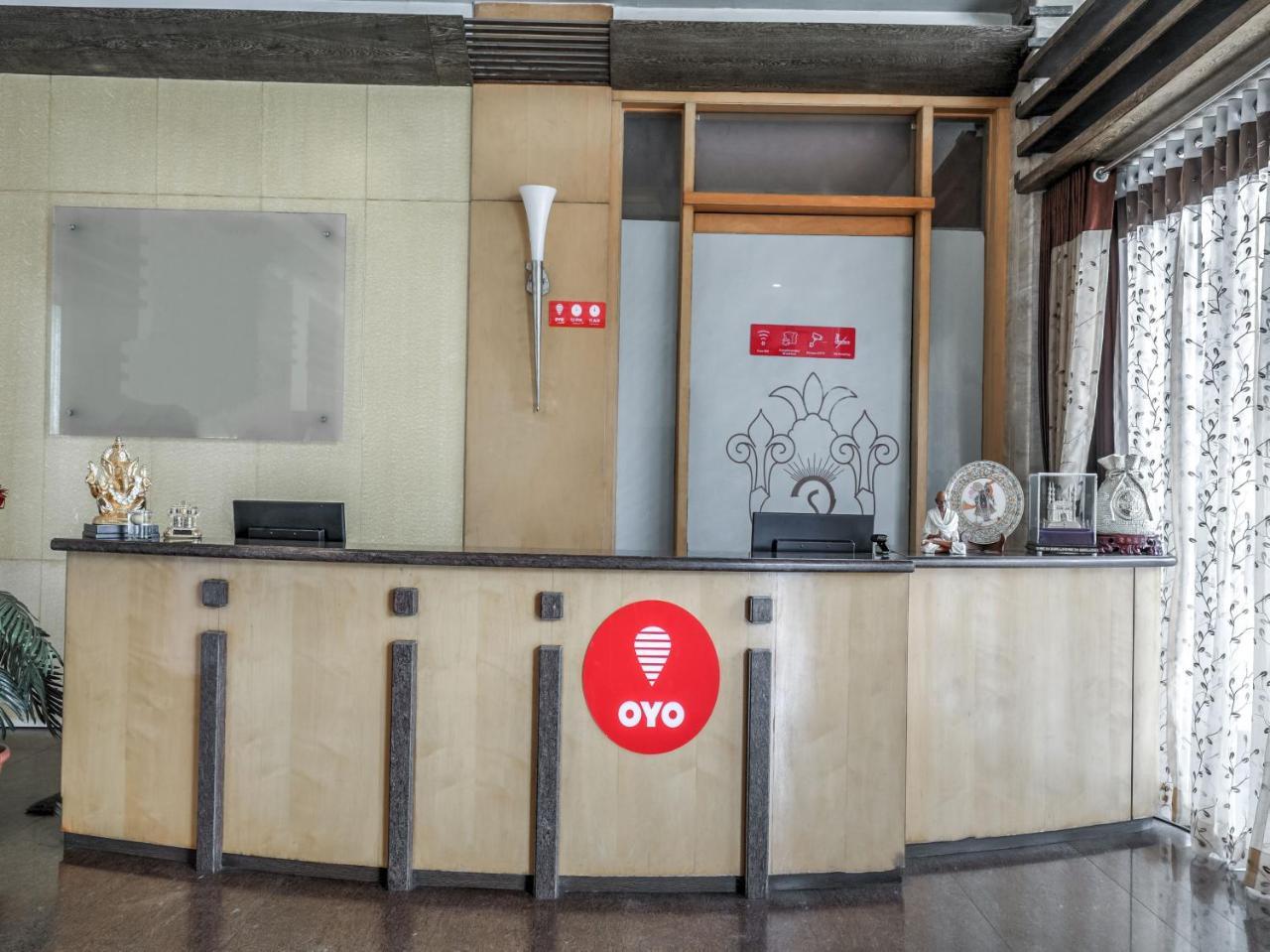 Capital O 1251 Hotel Suprabha Warangal Extérieur photo