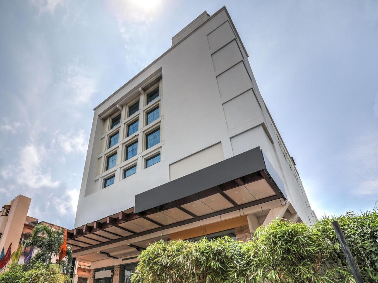 Capital O 1251 Hotel Suprabha Warangal Extérieur photo